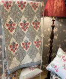 HAND BLOCK QUEEN SIZE REVERSIBLE QUILT